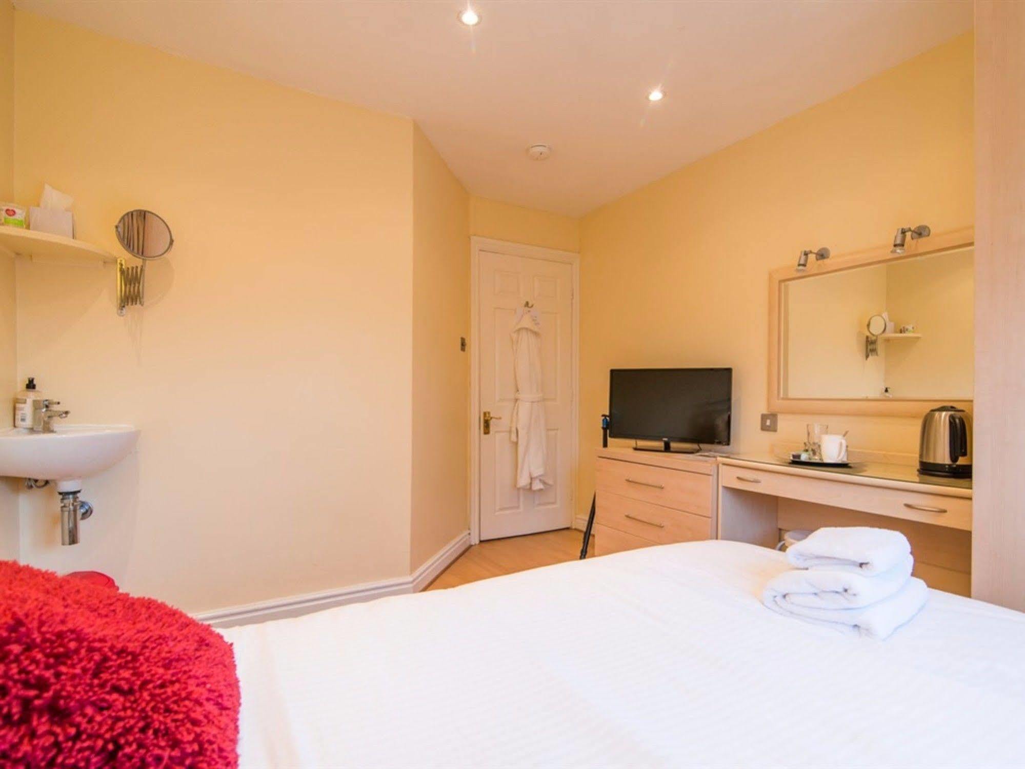 Hotel Ayuda House Altrincham Exteriér fotografie