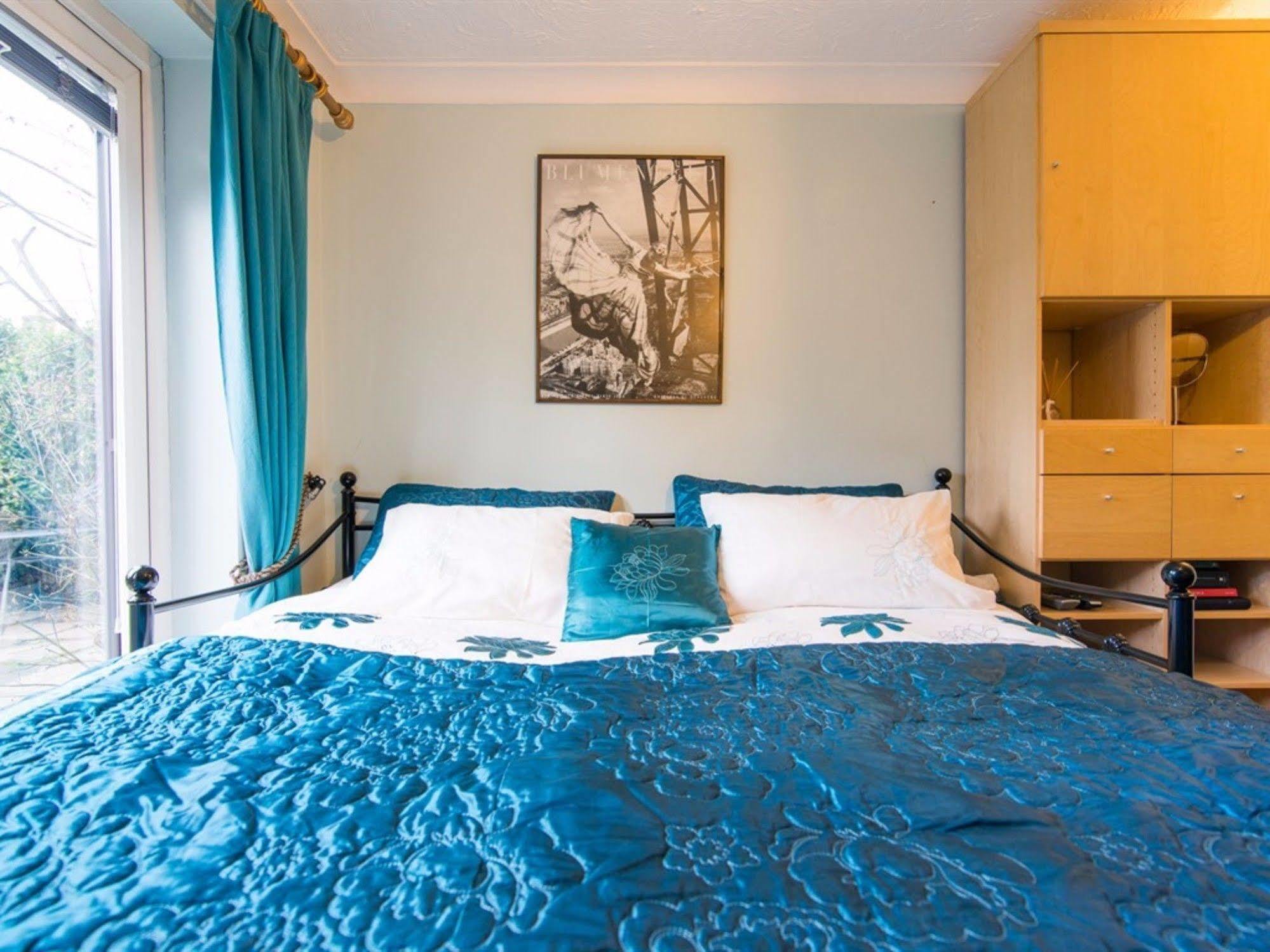Hotel Ayuda House Altrincham Exteriér fotografie