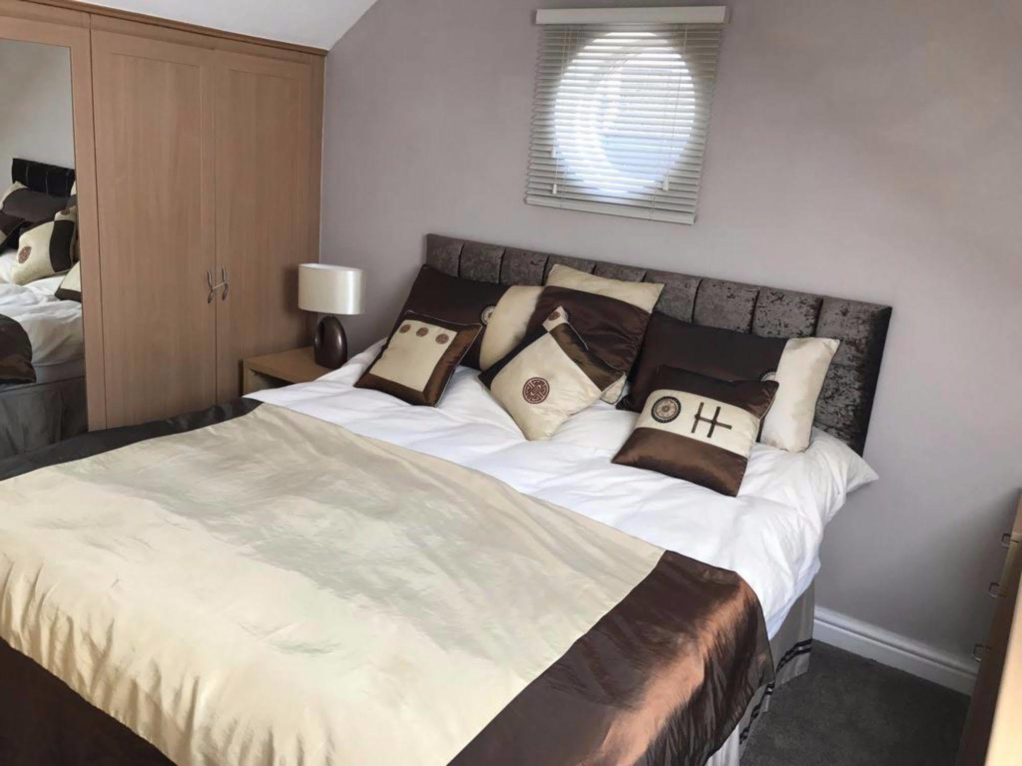Hotel Ayuda House Altrincham Exteriér fotografie
