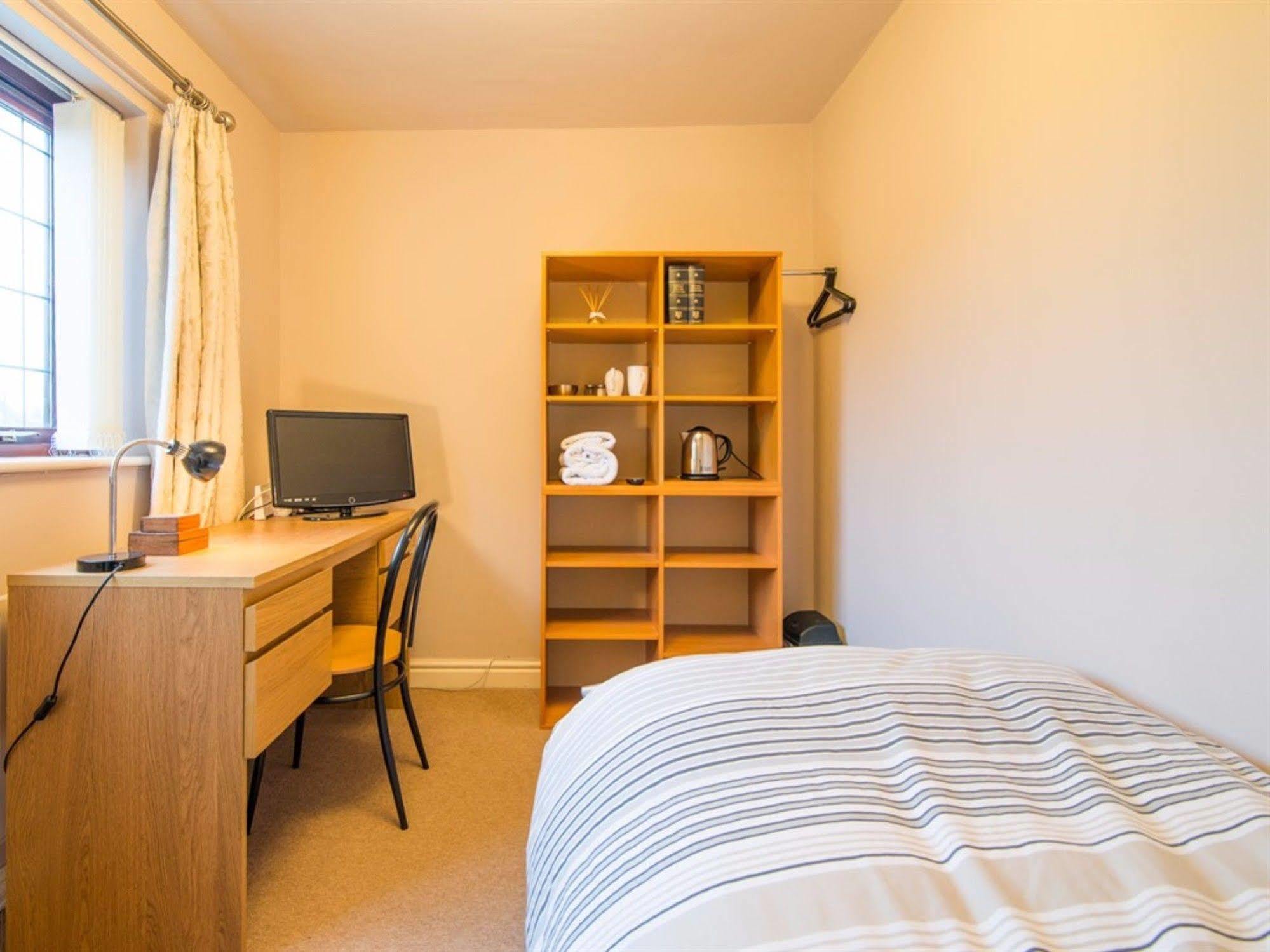 Hotel Ayuda House Altrincham Exteriér fotografie